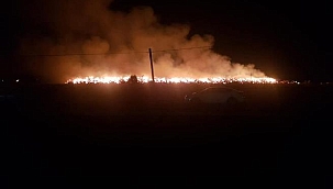İmamoğlu yolunda binlerce ton ürün kül oldu!Kaza mı sabotaj mı?