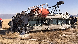 Orman yangınına giden helikopter düştü
