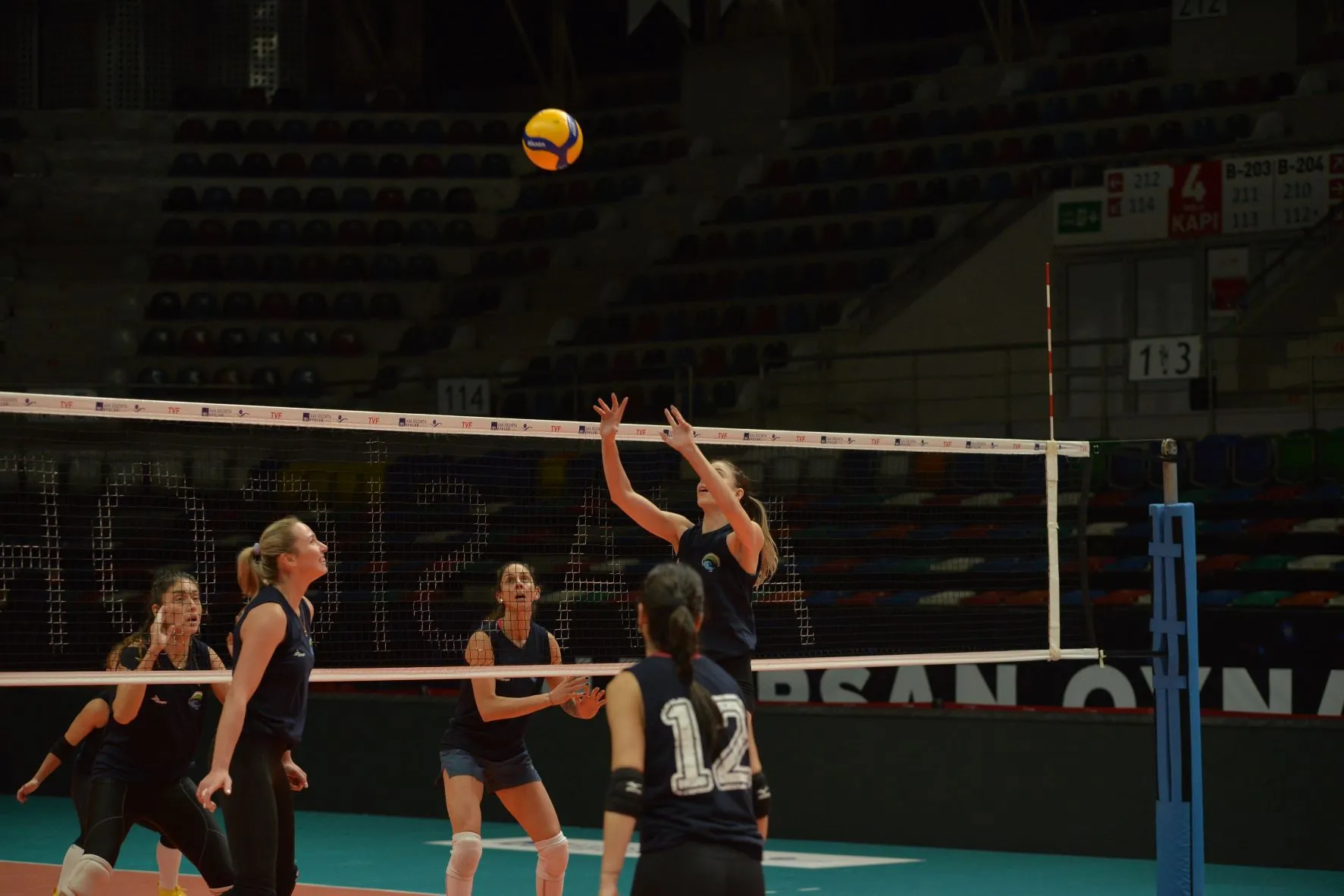 Çukurova Belediyesi Adana Demirspor Kupaya Hazırlanıyor