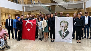 Türk Büro Sen Adana 2. Nolu Şubesi Atatürk'ü Andı