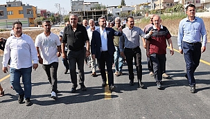 Yüreğir'de Sıcak Asfalt Çalışmaları Devam Ediyor