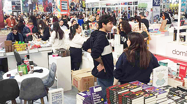 Kitap Fuarı Yoğun İlgi Gördü