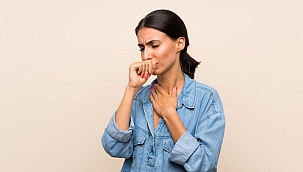 Öksürüğe iyi gelen şeyler! Öksürüğe iyi gelen bitkiler, çaylar ve karışımlar nelerdir?