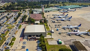 Depremde Şakirpaşa Hava Limanının Rolü 