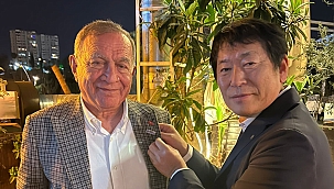 AKAY'A ULUSLARARASI CİMNASTİK ROZETİ 