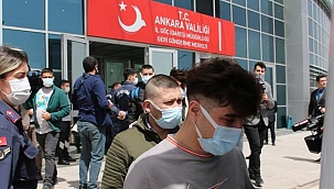 Göç İdaresi Başkanlığı: bu yıl 27 bin 900 yabancı sınır dışı edildi