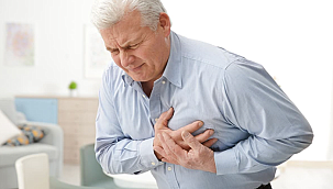 Önemsiz deyip geçmeyin! Uykuda kalp krizi geçirdiğinizin en önemli belirtisi