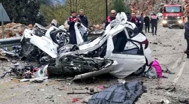 Saimbeyli Yolunda Feci Kaza: Üzerine Kaya Devrilen Otomobildeki 4 Öğretmen Hayatını Kaybetti