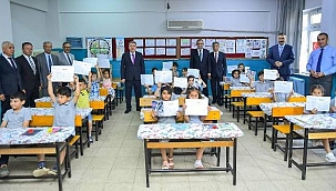 Vali Elban Konteyner Robotik ve Kodlama Sınıfını Ziyaret Etti Karne Dağıttı