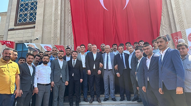 MHP Yüreğir Kongresi Şölen Havasında Geçti