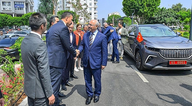 Yeni Adana Valisi Yavuz Selim Köşger, Görevine Başladı