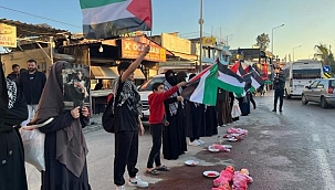 Adanalı Eğitimcilerden İncirlik Protestosu 