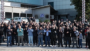 Adana'da Maaşlarını Alamayan Fabrika İşçileri Eylem Yaptı