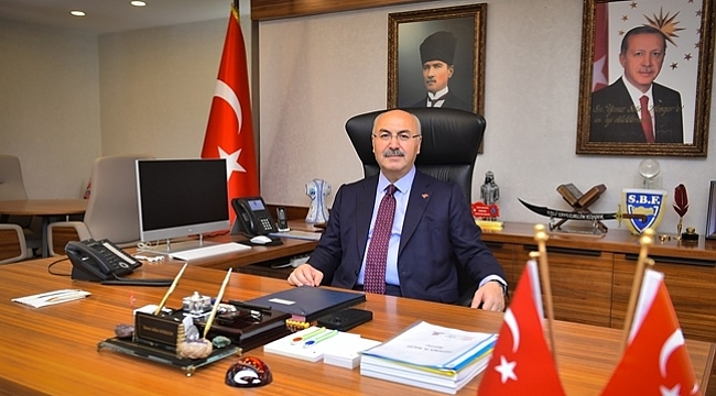 Vali Köşger'den İstiklal Marşı'nın Kabulünün 103. Yılı ve Mehmet Akif Ersoy'u Anma Günü Mesajı