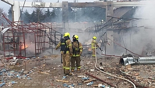 3 Bakan olay yerinde açıklama yaptı! Balıkesir'deki patlayıcı fabrikasında yaşanan patlamada can kaybı sayısı değişti: 11 ölü, 7 yaralı