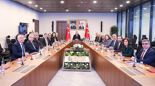 Adana asayiş olaylarıyla mücadele ederken, İçişleri Bakanlığında ilginç buluşma