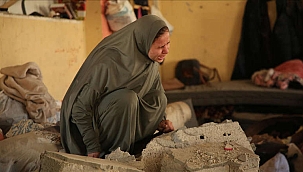 İsrail Ordusunun Gazze'deki Okula Saldırısı: Çok Sayıda Şehit ve Yaralı