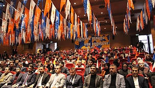 AK PARTİ SEYHAN İLÇE GENÇLİK KOLLARI 7. OLAĞAN KONGRESİ YAPILDI