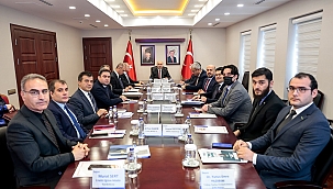 ADANA SOSYAL DÖNÜŞÜM PROGRAMI DEĞERLENDİRME TOPLANTISI YAPILDI