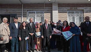 Vali Yavuz Selim Köşger'den Güney Aile Destek Merkezi'ne ziyaret 