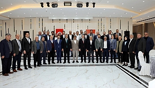 BÜROKRATLAR VE STK TEMSİLCİLERİ ADANA SİVİL İNİSİYATİF MECLİSİ İFTARINDA BULUŞTU