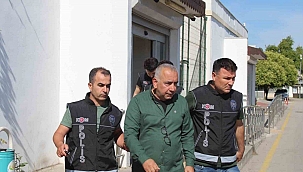 Seyhan Belediye Başkanı ile kocası da gözaltına alındı