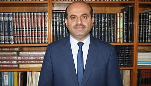 Doç. Dr. M. Zeki Uyanık ile Mezhep Konulu Röportaj 