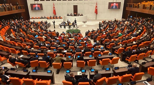 Ve İklim Yasası Mecliste Kabul Edildi