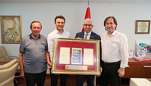 SAYGILI'NIN DEDESİNİN CEPHEDEN YAZDIĞI 100 YILLIK MEKTUP KIZILAY ARŞİVİNDE BULUNDU 