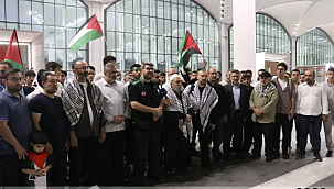 "Küresel Sumud Filosu" katılımcıları İstanbul'dan uğurlandı: Kıyamette Ebu Ubeyde ile davalık olmamak adına gidiyoruz 