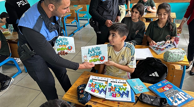 Adana Emniyetinden, öğrencilere İngilizce desteği 