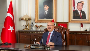 ADANA VALİSİ YAVUZ SELİM KÖŞGER'İN 29 EKİM CUMHURİYET BAYRAMI DOLAYISIYLA KUTLAMA MESAJI YAYINLADI