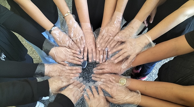 "SINIFIMIZ HEP TEMİZ": Seyhan İstiklal Anadolu Lisesi'nden Örnek Temizlik Projesi