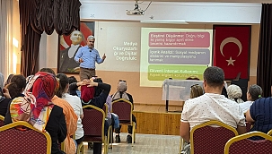 TOKİ Köprülü Ortaokulunda Dijital Bağımlılık ve Aile Konferansı