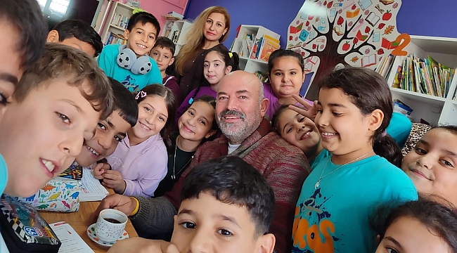 Umut Bekler Okullarda Küçük Okuyucularıyla Buluşuyor
