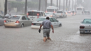 Adana'da kuvvetli sağanak ve saatte 75 km'ye ulaşan fırtına bekleniyor 