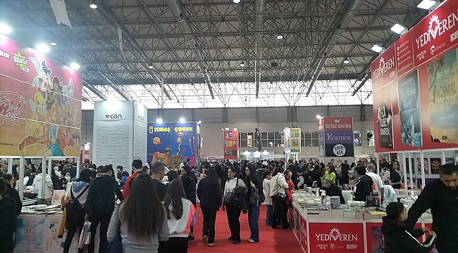 Taşköprü Gazetesi Çukurova Kitap Fuarı'nda: Yusuf Koçak Edebiyatın Nabzını Tuttu