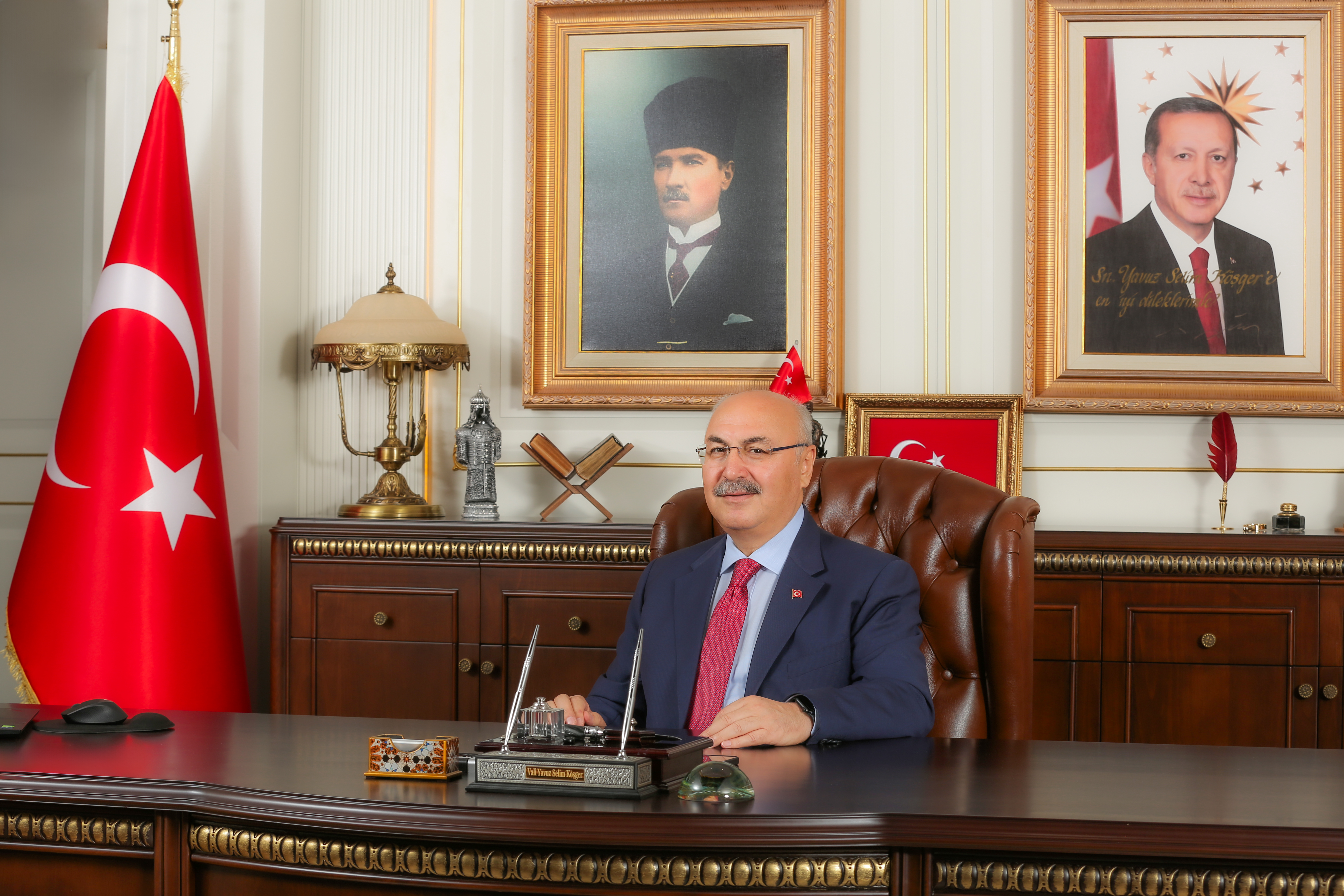 Vali Köşger'den 10 Ocak İdareciler Günü Mesajı