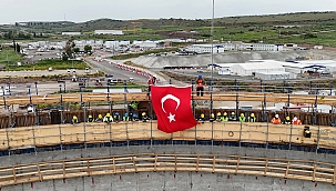 ADANA VALİSİ MUSTAFA YAVUZ, CEYHAN'DA STRATEJİK ENERJİ YATIRIMINI YERİNDE İNCELEDİ