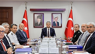 ADANA'DAKİ KAMU YATIRIMLARI VALİ MUSTAFA YAVUZ BAŞKANLIĞINDA DEĞERLENDİRİLDİ 