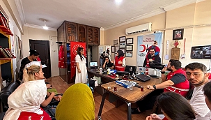 Adana'da Kızılay personeline yönelik farkındalık eğitimi 